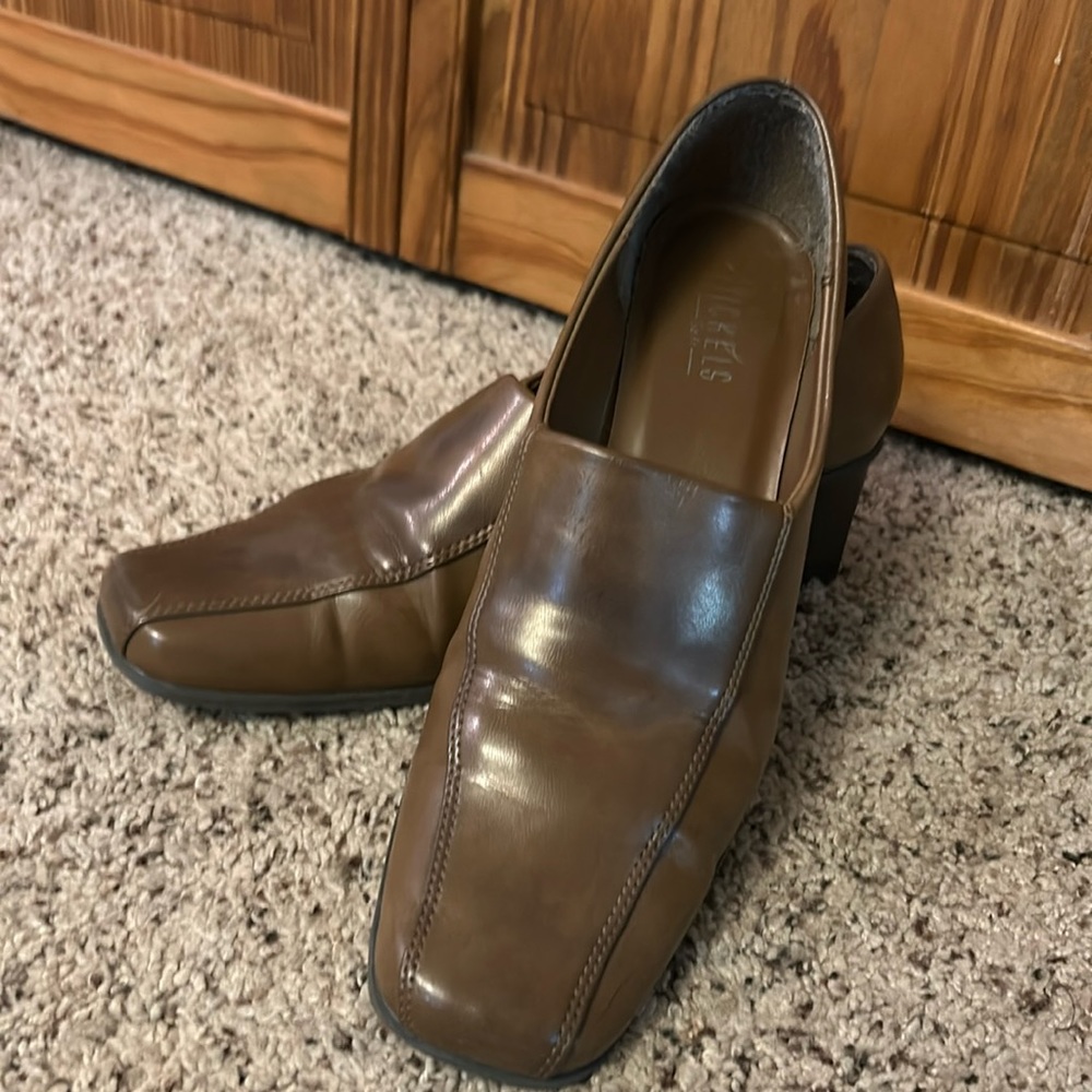 Nickels soft dress shoes size 8.5